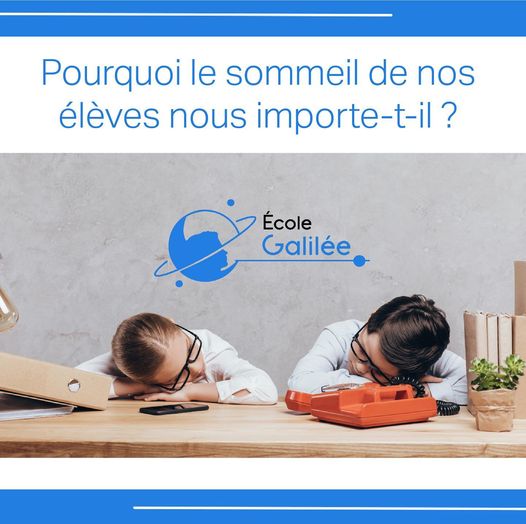Saviez-vous que ?
un enfant de 3 à 5 ans a besoin de 10 à 13h de sommeil par jour
&#x25b6;&#xfe0f; un enfant de 6 à 13 ans a besoin de 9 à 11h  
&#x25b6;&#xfe0f; un adolescent de 14 à 17 ans a besoin de 8 à 10h
&#x25b6;&#xfe0f; à partir de 18 ans, il est nécessaire de dormir de 7 à 9h par jour 
Un bon rythme de sommeil au quotidien est très important peu importe notre âge !  &#x1f9d3;&#x1f9d1;&#x200d;&#x1f37c;
Pour nos élèves, il permet d’améliorer les capacités : 
&#x1f449; intellectuelles, 
&#x1f449; physiques 
&#x1f449; psychiques 
Un enfant qui ne dort pas assez aura plus de difficultés à gérer correctement ses émotions, à se concentrer et à retenir ce qu’il aura appris en classe. &#x1f9e0;&#x1f4da;
Le sommeil joue également un rôle important pour la croissance et le renforcement du système immunitaire. &#x1f4aa;
Voici quelques tips qui peuvent aider à coucher vos enfants plus tôt pour les plus tenaces d’entre eux &#x1f609;: 
&#x1f964;évitez les sodas 
&#x1f354;dînez de bonne heure
&#x1f636;&#x200d;&#x1f32b;&#xfe0f; proposez-lui un bain
&#x1f4a4;instaurez une routine au moment du dodo
&#x1f4d6;une petite lecture n'est jamais de trop
#sommeil #efficacité #school #école #Paris #eleves #rythme #santé #croissance #bonsgestes